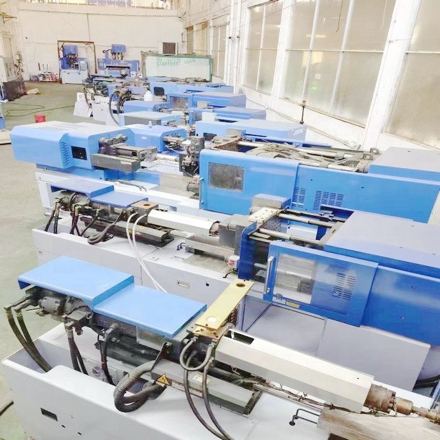 J140ADC JSW injection molding machine