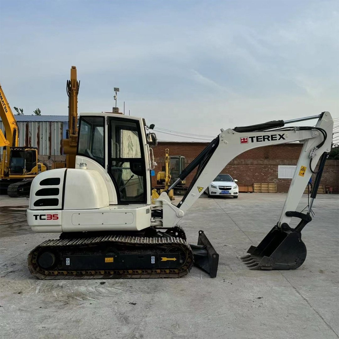 Secondhand TEREX TC35 3ton mini hydraulic excavator used 3ton digger With fast shipments in stock