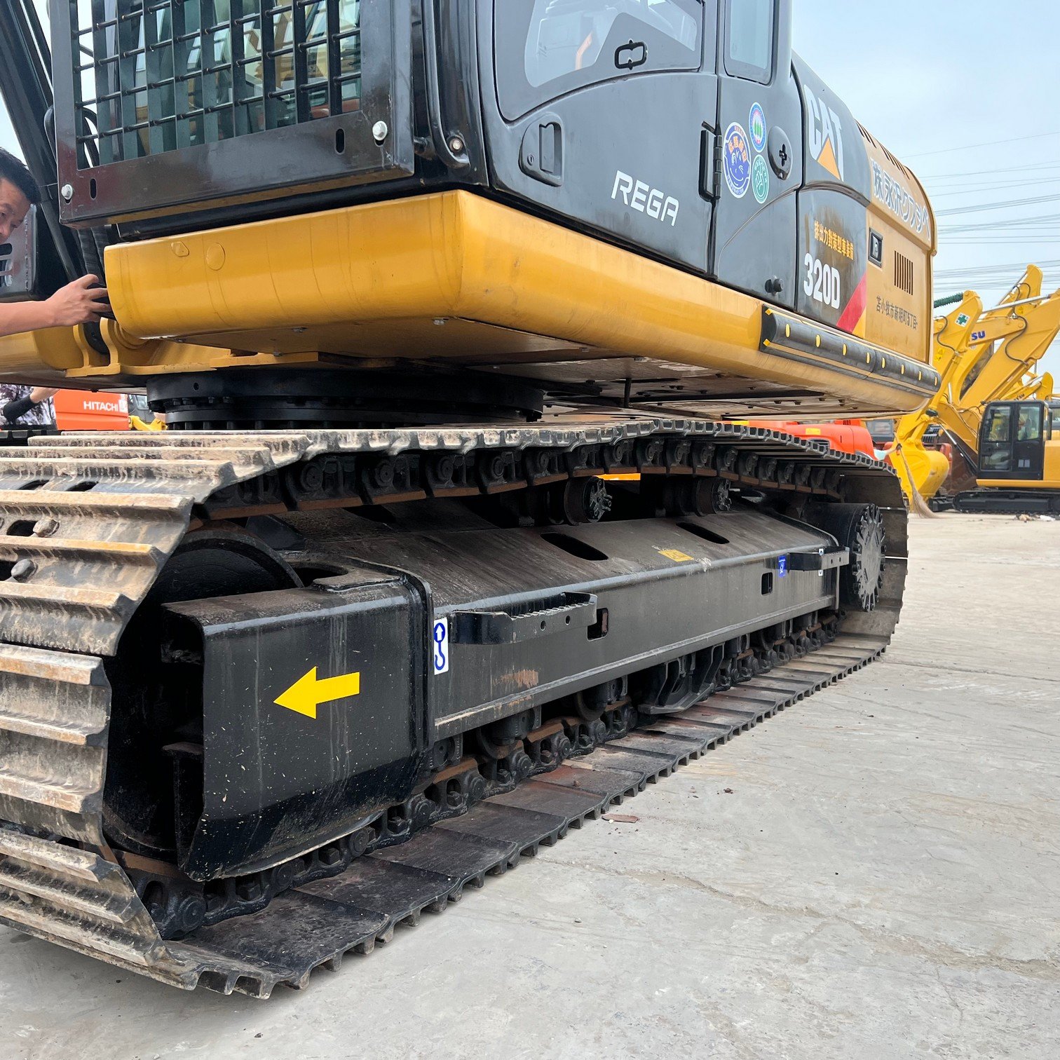 Used Caterpillar digging machinery CAT 320 320D 320DL crawler excavator machine with drilling attachments for sale