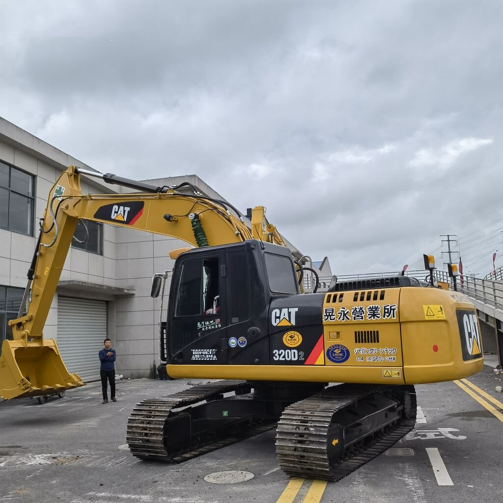 Low Price Construction Excavator Machinery Cat 320d 330d Crawler Digger Excavators Used Machine For Sale