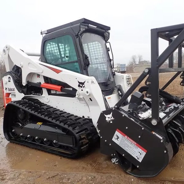 Multifunctional 6 Ton Cat T650 Skid Steer Loader For Construction Sites And Farm Work