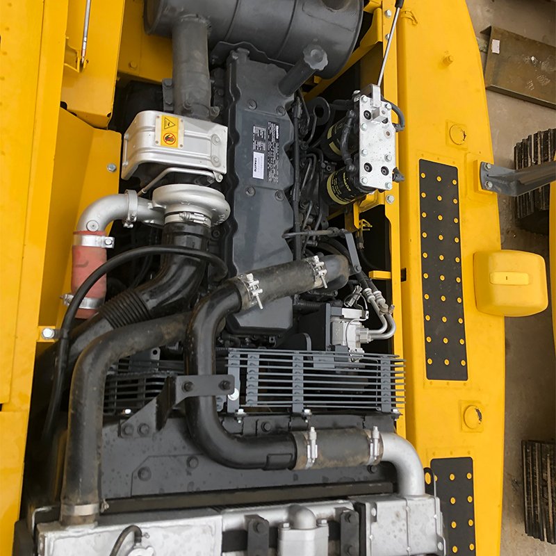 original Japanese great quality Second hand Komatsu PC200 used excavator pc200 in Shanghai