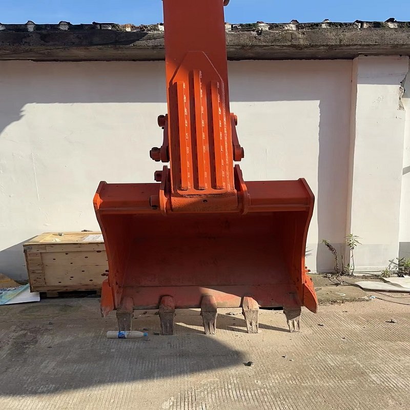Top quality and low working hours second hand Doosan DH220 excavator Good condition and cheap price used Doosan DH220 excavator