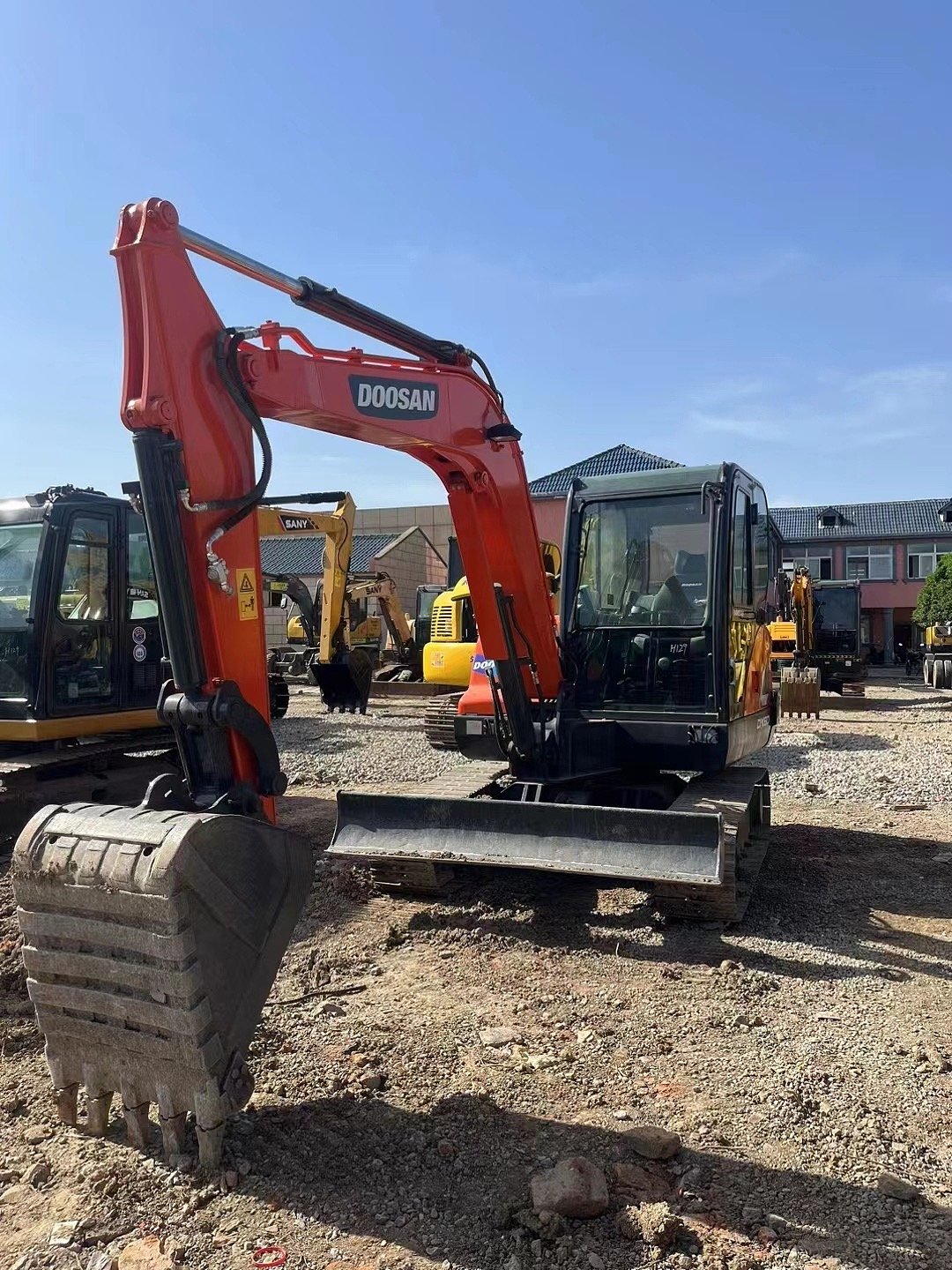 Construction machinery DOOSAN 60 excavator with cheap price and good quality