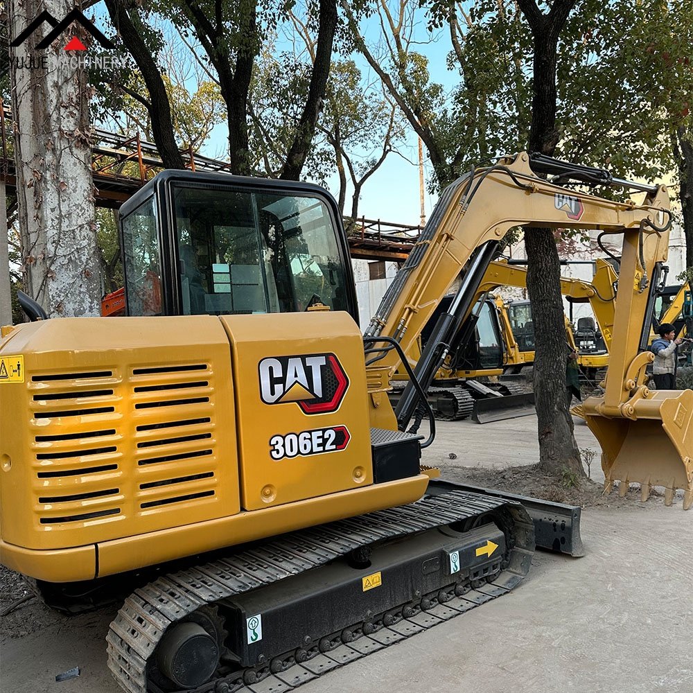 Used CAT306E2 Crawler Digger Caterpillar 306E2 CAT307E CAT308 CAT308E2 Small Mini Excavator on sale with low price