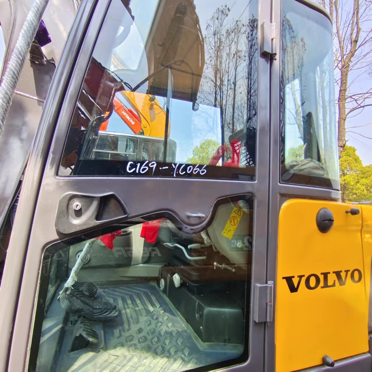 2023 Used excavator VOLVO 60 cheap price good quality original machine for sale,90% new