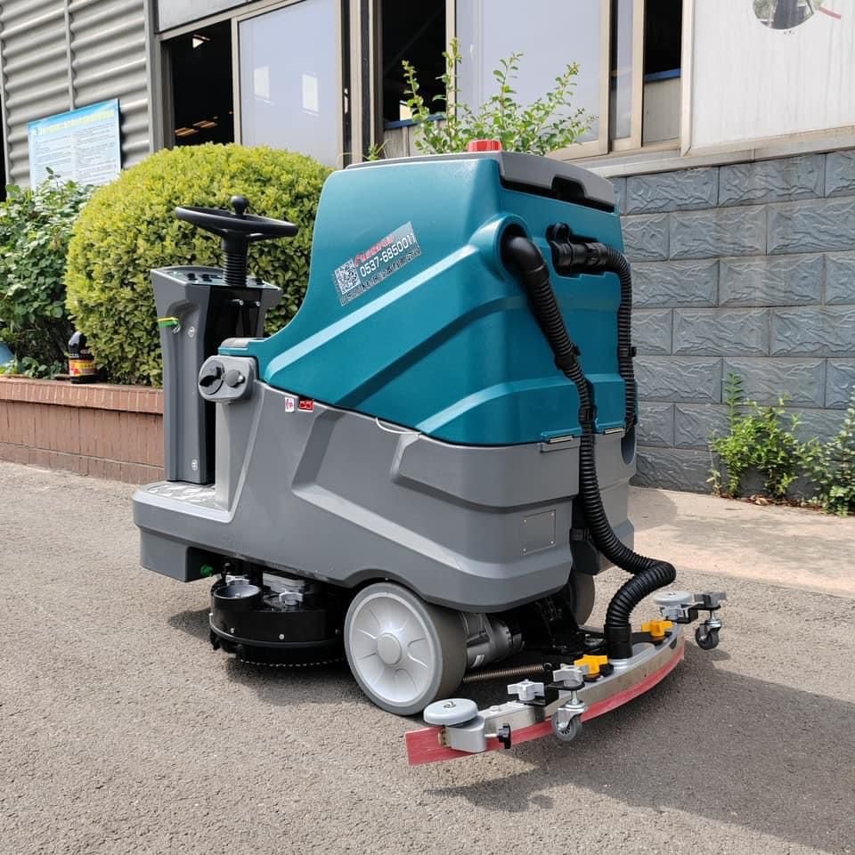Used Electric Ride Floor Sweeper Full-Closed Street Sweeper Cleaning Big Size Road Cleaning Equipment