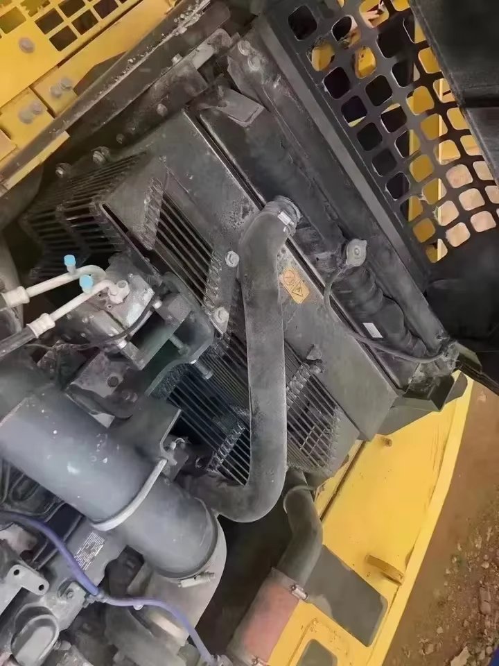 Multifunctional construction machinery pc300 komatsu pc300 used excavators good condition with cheap price