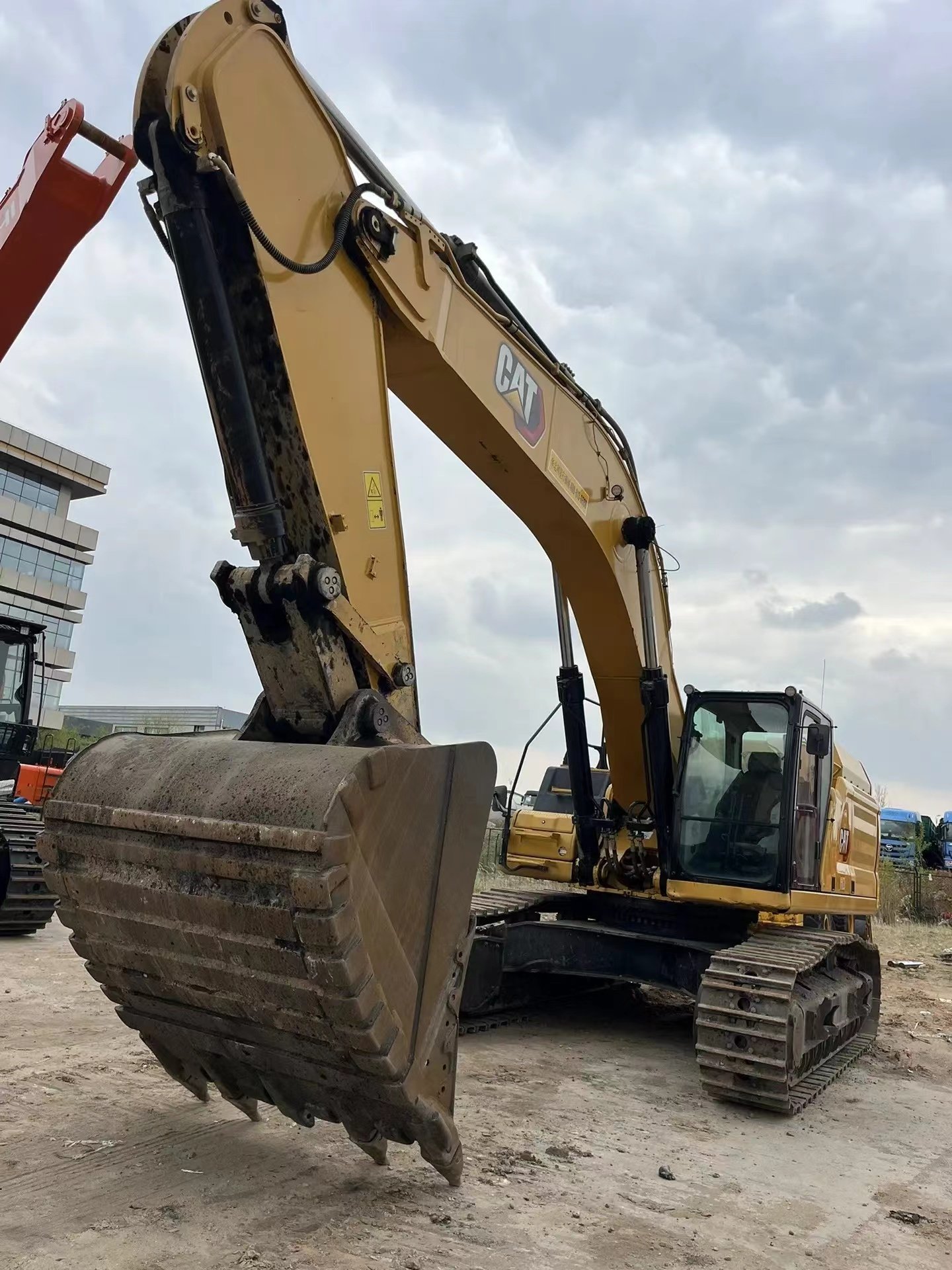 High Quality Imported Caterpillar352 Excavator at Lower Price Used Caterpillar352 Excavator for Sale