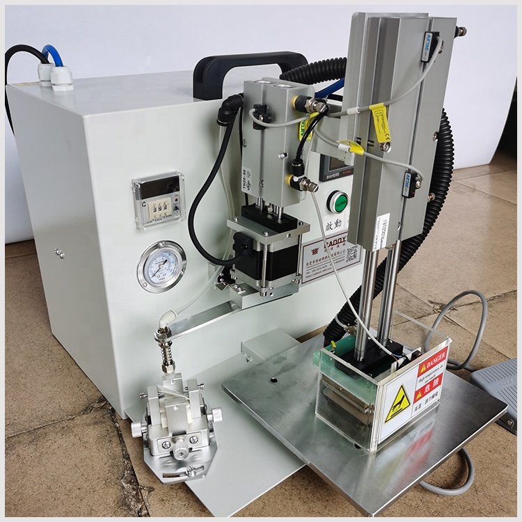 CADDY Multifunction Shoe Machines Automatic Label Hot Stamping Machine For Insole Tongue Making