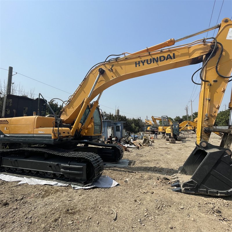 Korean hydraulic excavator hyundai305LC sells used construction machinery Hyundai R305LC R385LC