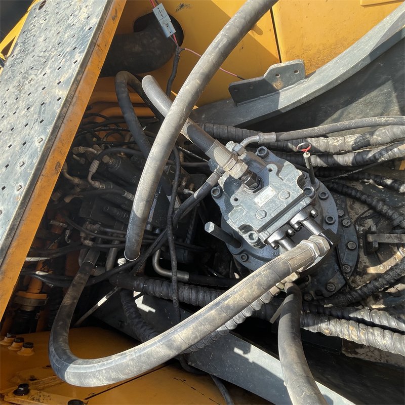 Korean hydraulic excavator hyundai305LC sells used construction machinery Hyundai R305LC R385LC