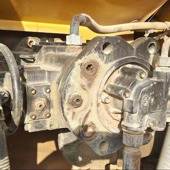 Hot Sale 22 Ton High Quality Used Backhoe Excavator DEUTZ Engine with Core Components including Pump Motor Gear and Bearing