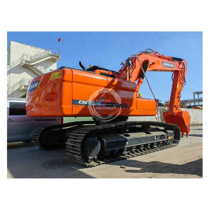 Secondhand Excavator 22 ton machine Good Condition for sale Heavy Duty Equipment Used Doosan DX225 Hydraulic Crawler digger