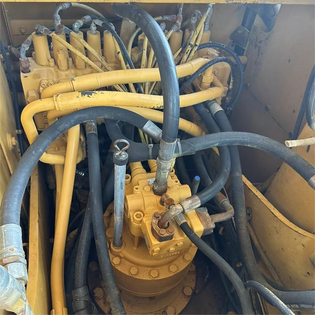 Used 20Ton excavator Operating Weight CAT320C Amphibious Excavator earthmoving machinery