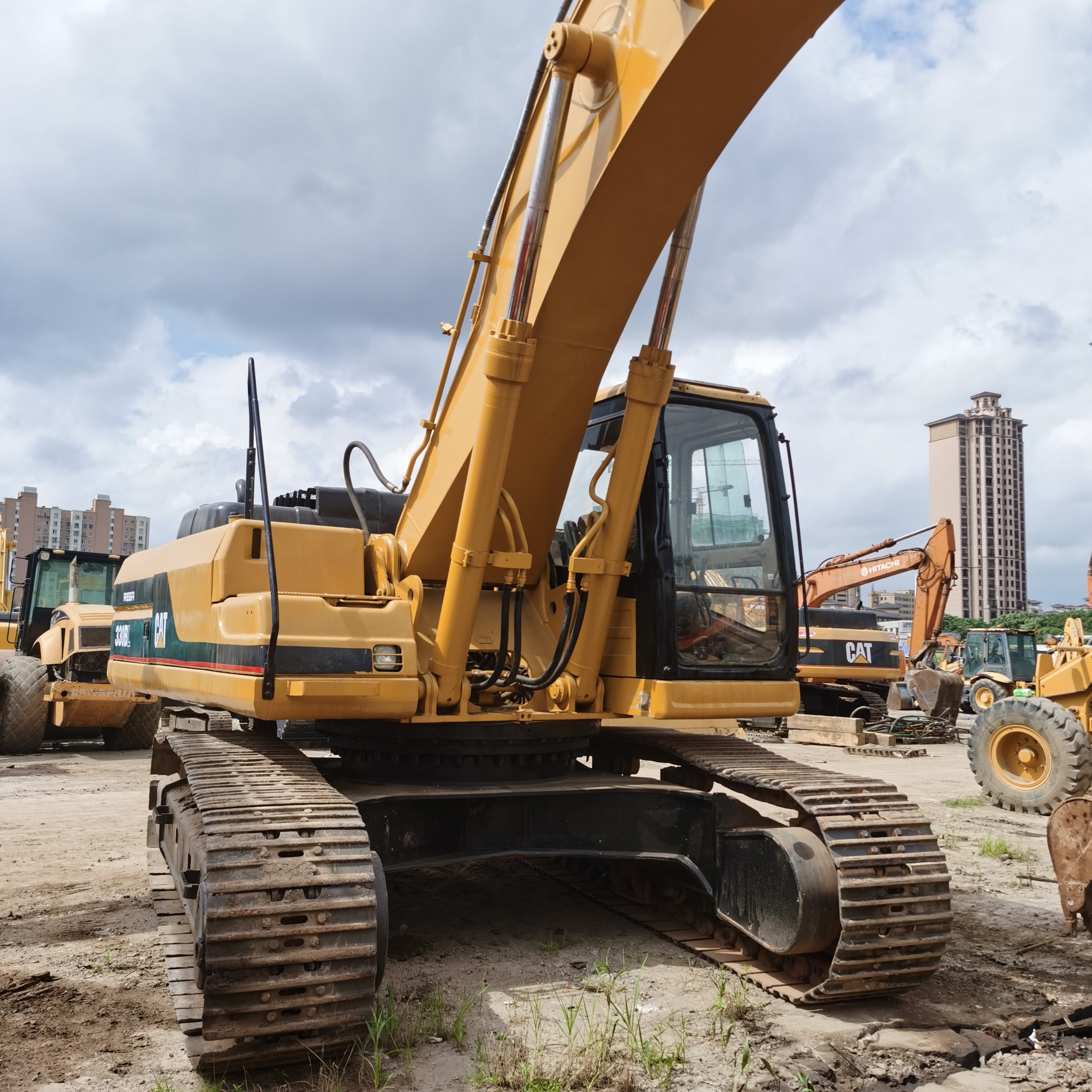 30 tons CAT 330B Caterpillar 330B used excavator Excavator Hydraulic Good Condition Second Hand