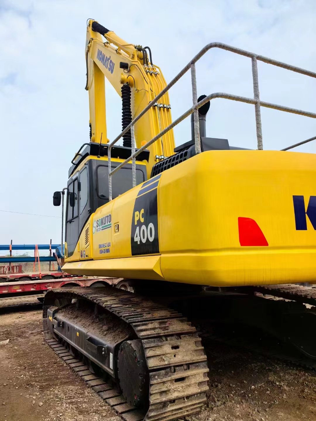 Earth-Moving High Quality Heavy Construction Machine Used Komatsu Excavator Digger PC400-7 Crawler Excavator