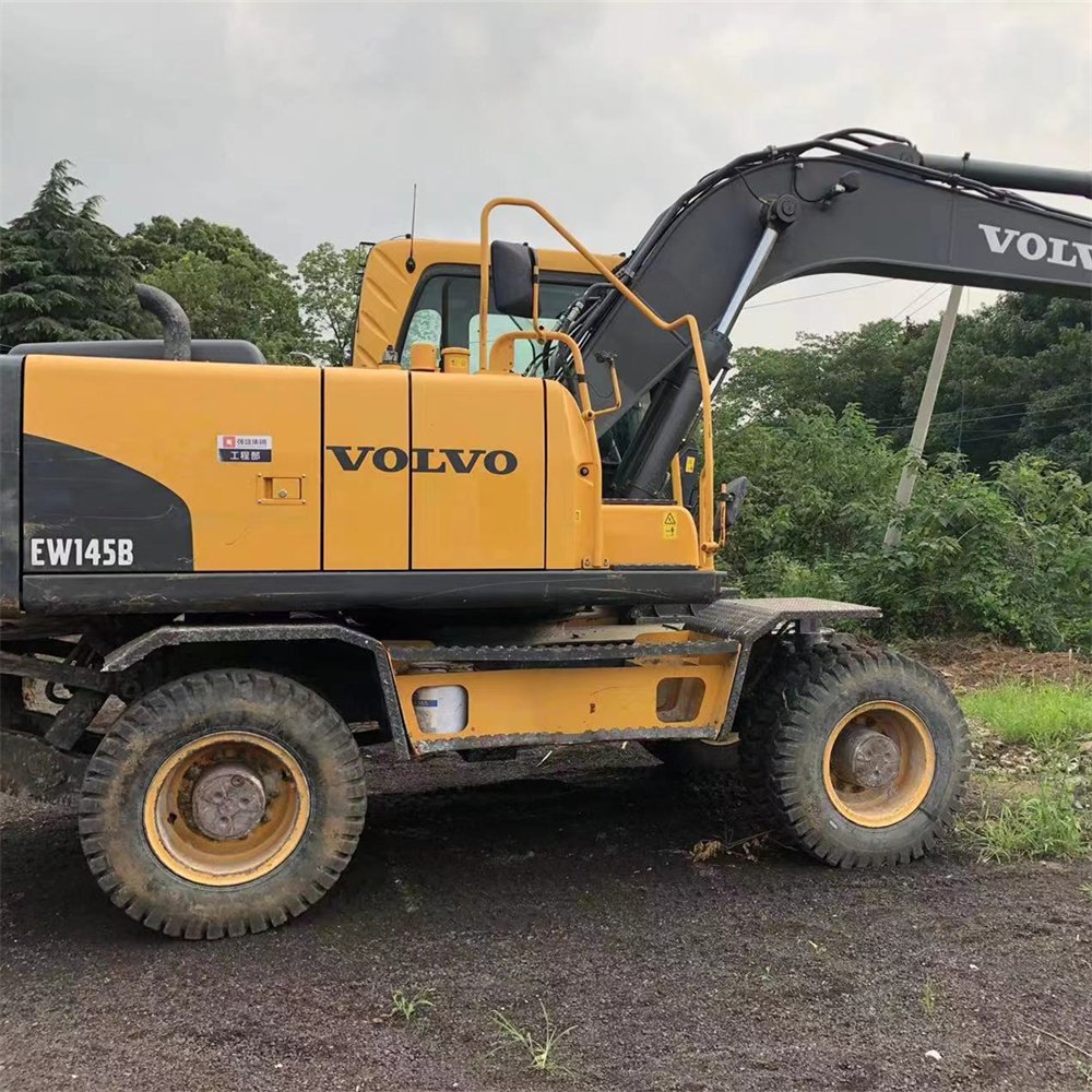 Good Quality Machinery Original Used Volvo EW145B Wheel Type Medium Excavator Low price for sale