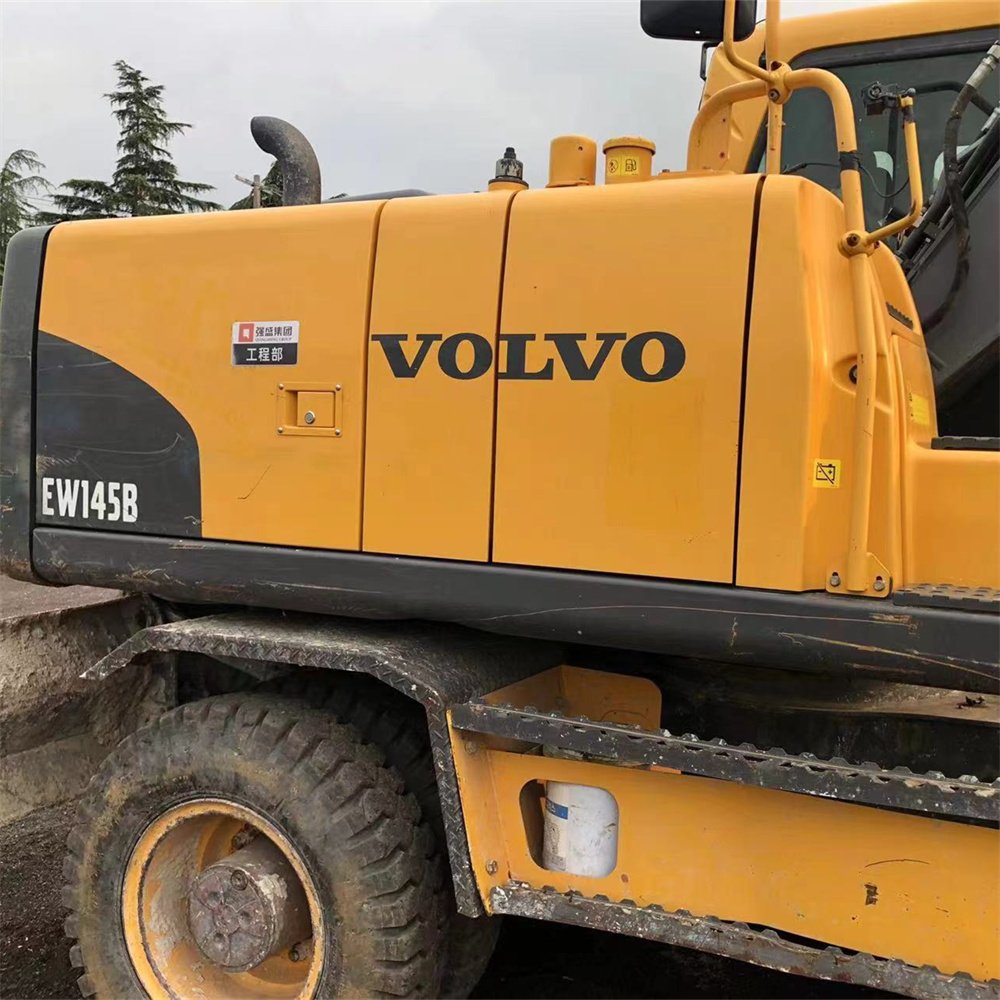 Good Quality Machinery Original Used Volvo EW145B Wheel Type Medium Excavator Low price for sale