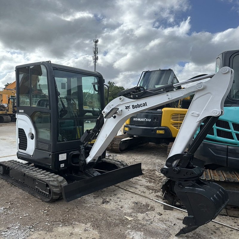 Used 2ton mini excavator Bobcat E20 secondhand mini digger CE EPA certified Low price excellent performance engineering machine