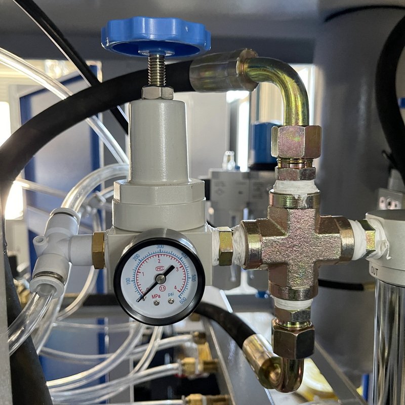 Lowest Price Semi Automatic PET Plastic Bottle Making Machine Blow Molding Machine