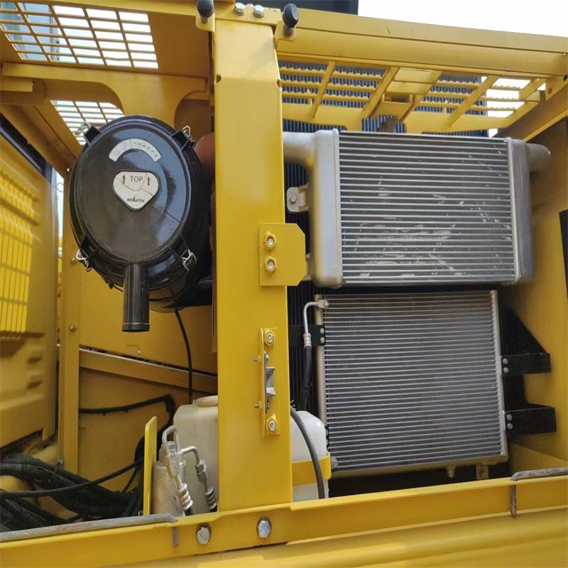 Good Quality crawler excavator PC300 mini used excavator 30ton digger flail mower for sale