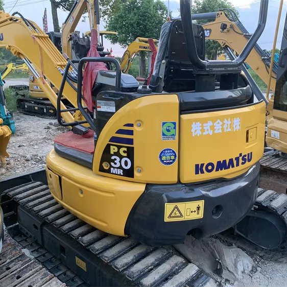Used Japan mini Komatsu PC30 Excavator 3ton Mini low price Excavator for Sale komatsu pc30