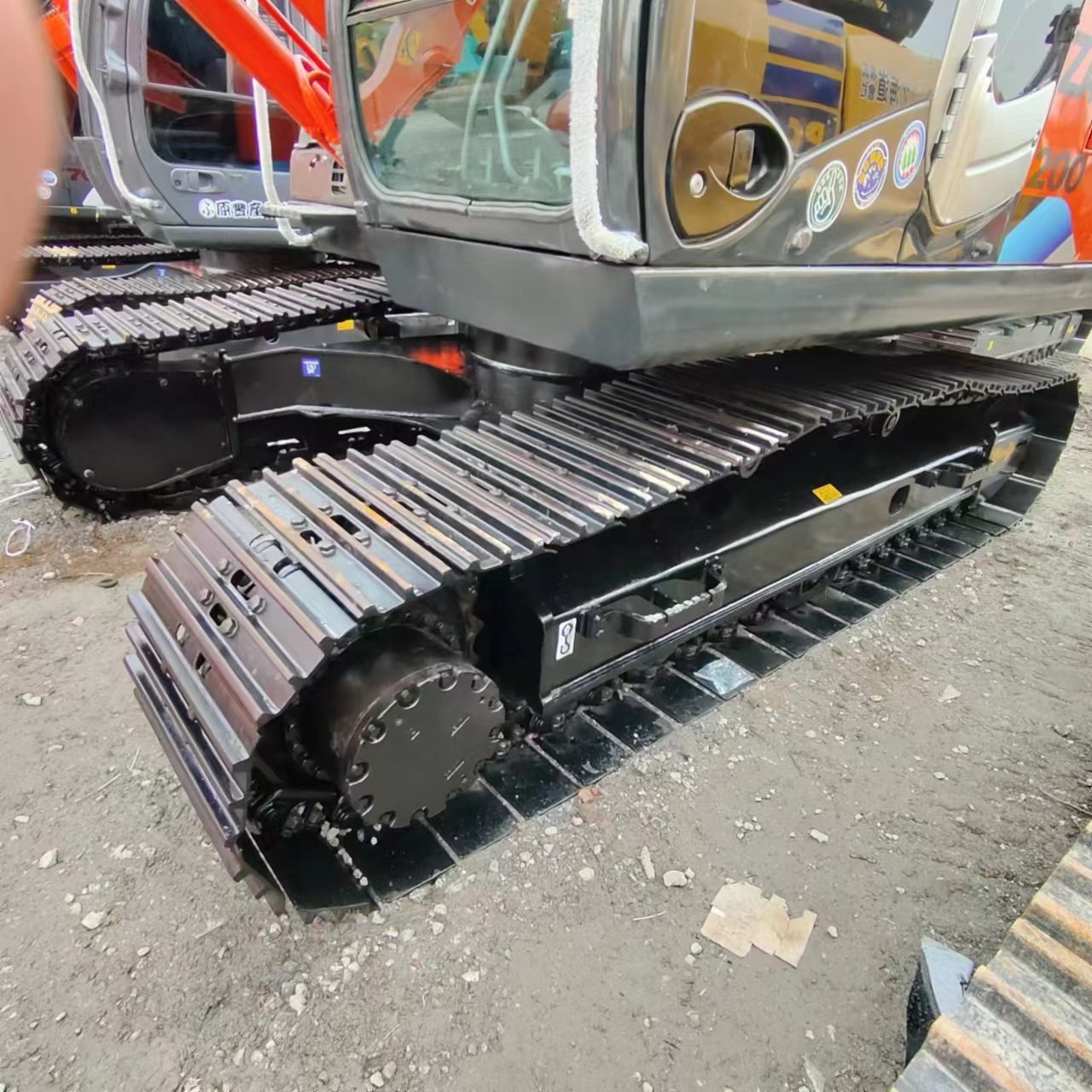 Hitachi 200 Used excavator machine ,second-hand Hitachi excavator high quality and low price