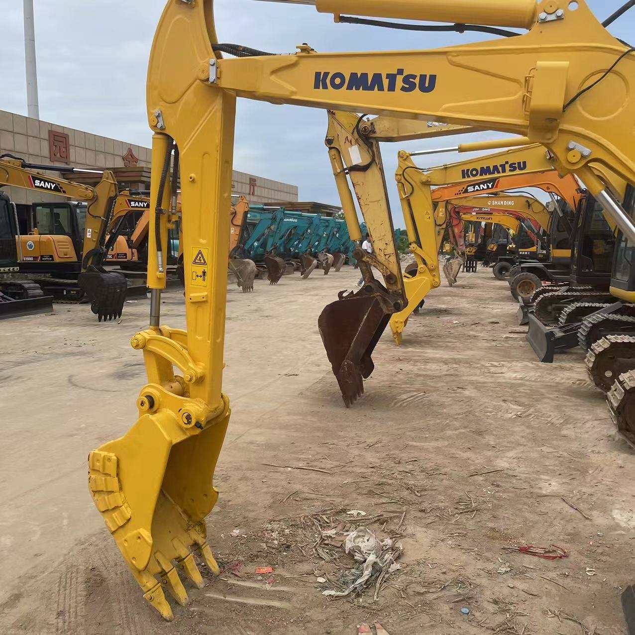 Komatsu PC35mr 3.5TON mini machine 90% new Ultra low price spot wholesale secondhand excavator With ce/epa Certificate