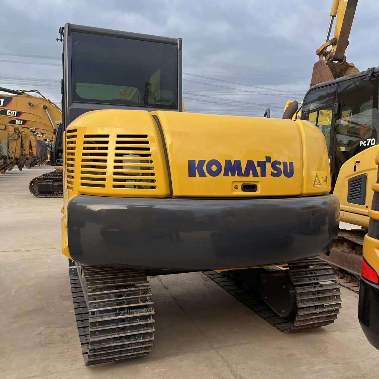 7-ton Komatsu machine, used hydraulic crawler excavator PC70, in good condition, with EPA and CE certification, affordable price