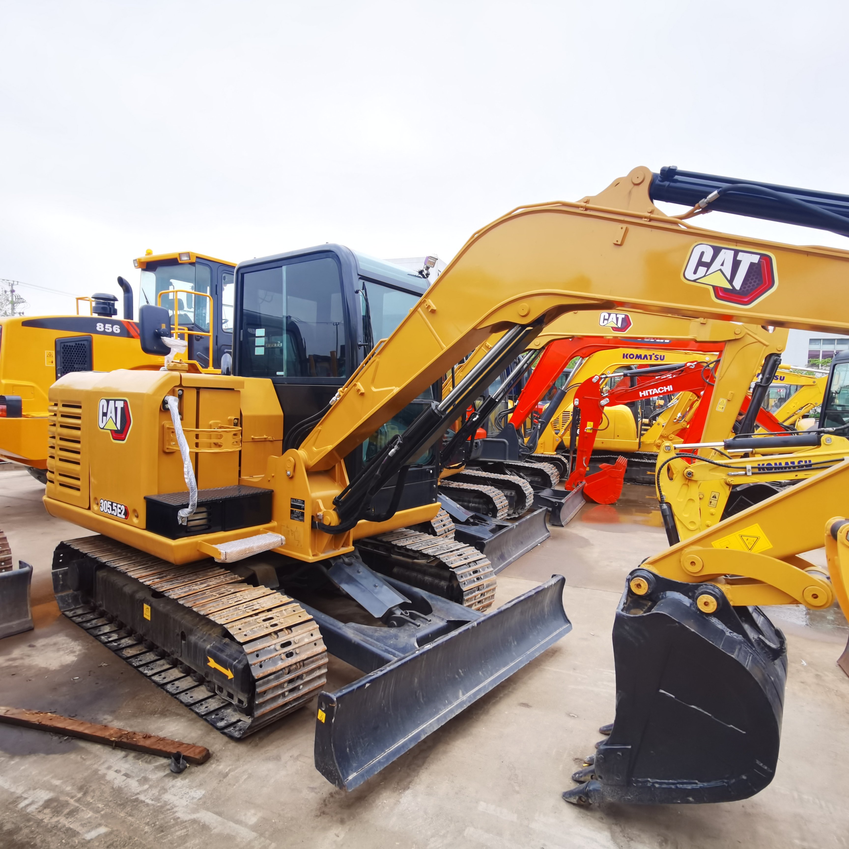 Used caterpillar PC305.5e2 Mini Crawler Excavator 99% New 5.3ton Construction Machinery with New Engine Motor Low Price Hot Sale