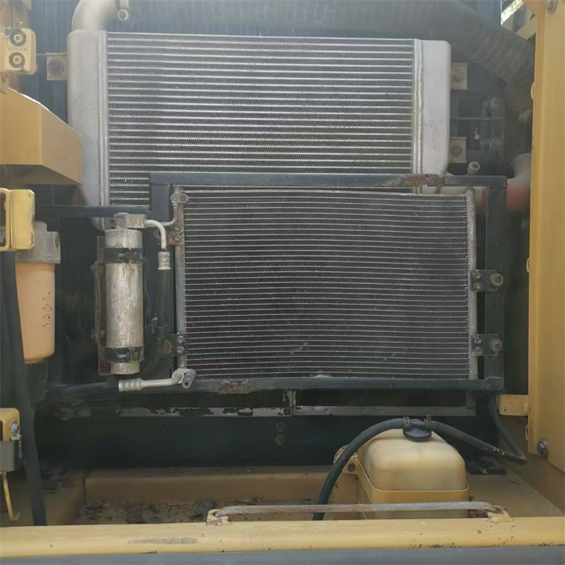 Direct factory price second-hand excavator cat320D2 in nice condition original design used excavator