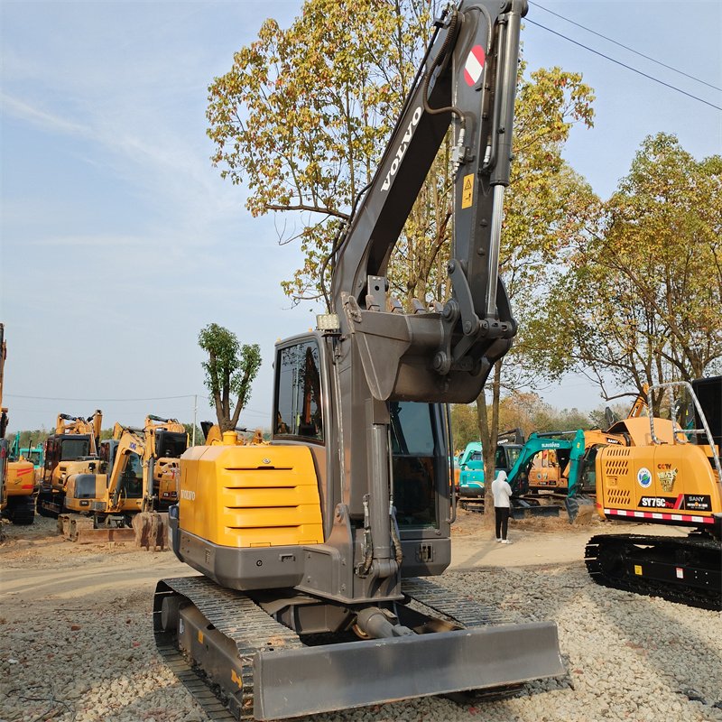 Volvo Construction Machinery EC60D Excavator Used in Good Condition with Original Engine & Pump for Sale