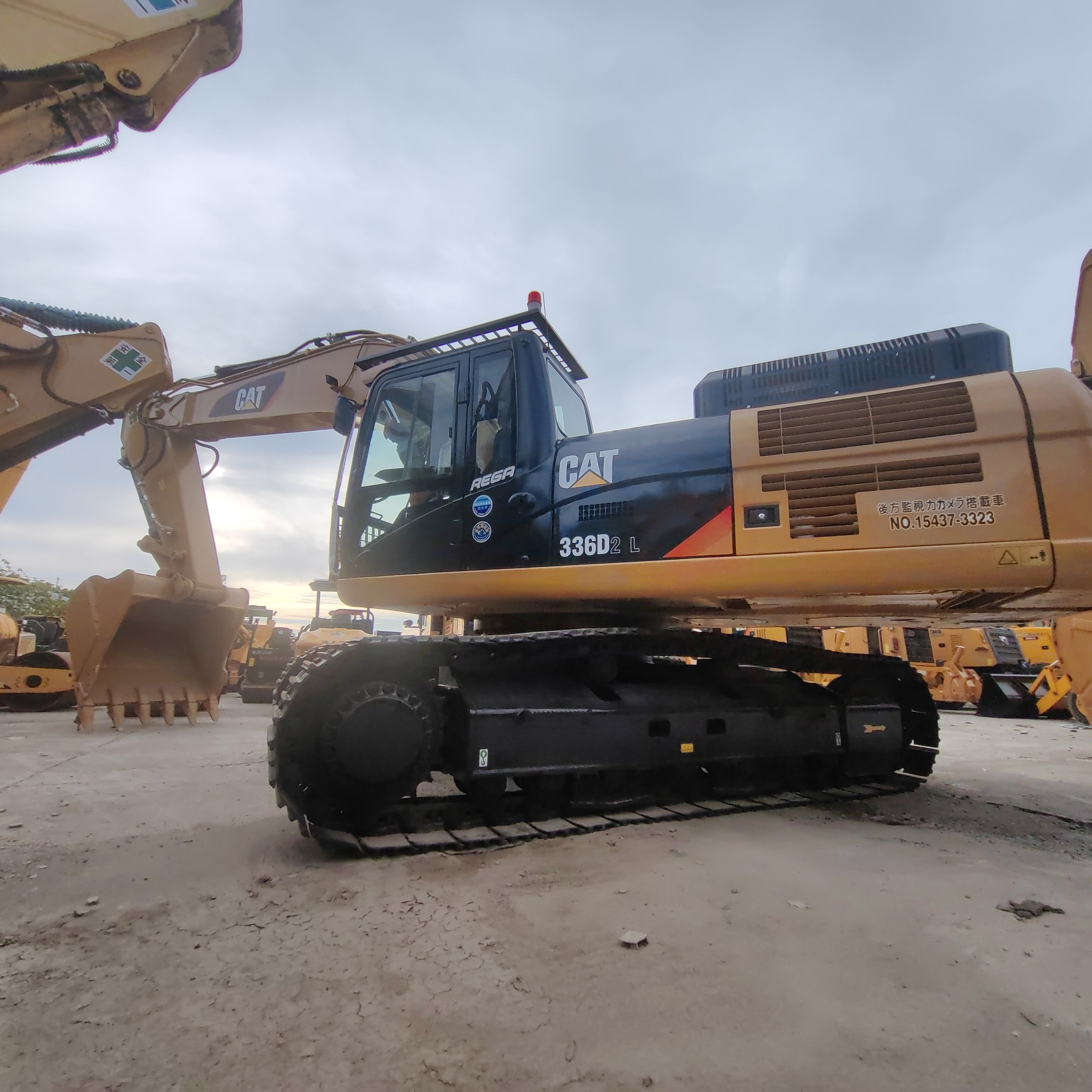 Caterpillar CAT336D Used in Uae Backhoe Crawler Excavator Cat336dl Cat336d2 Original China 2022 Cat Provided 36Tonne Excavator