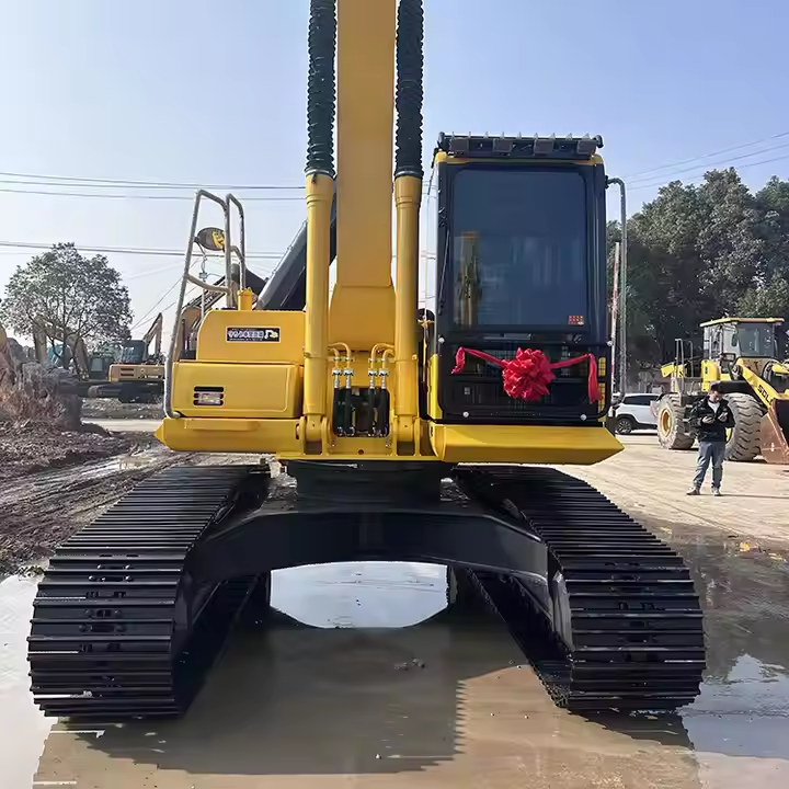 2023 Used Komatsu PC220-8 Crawler Excavator 23.1 Ton use for farm Construction Machinery Low Price