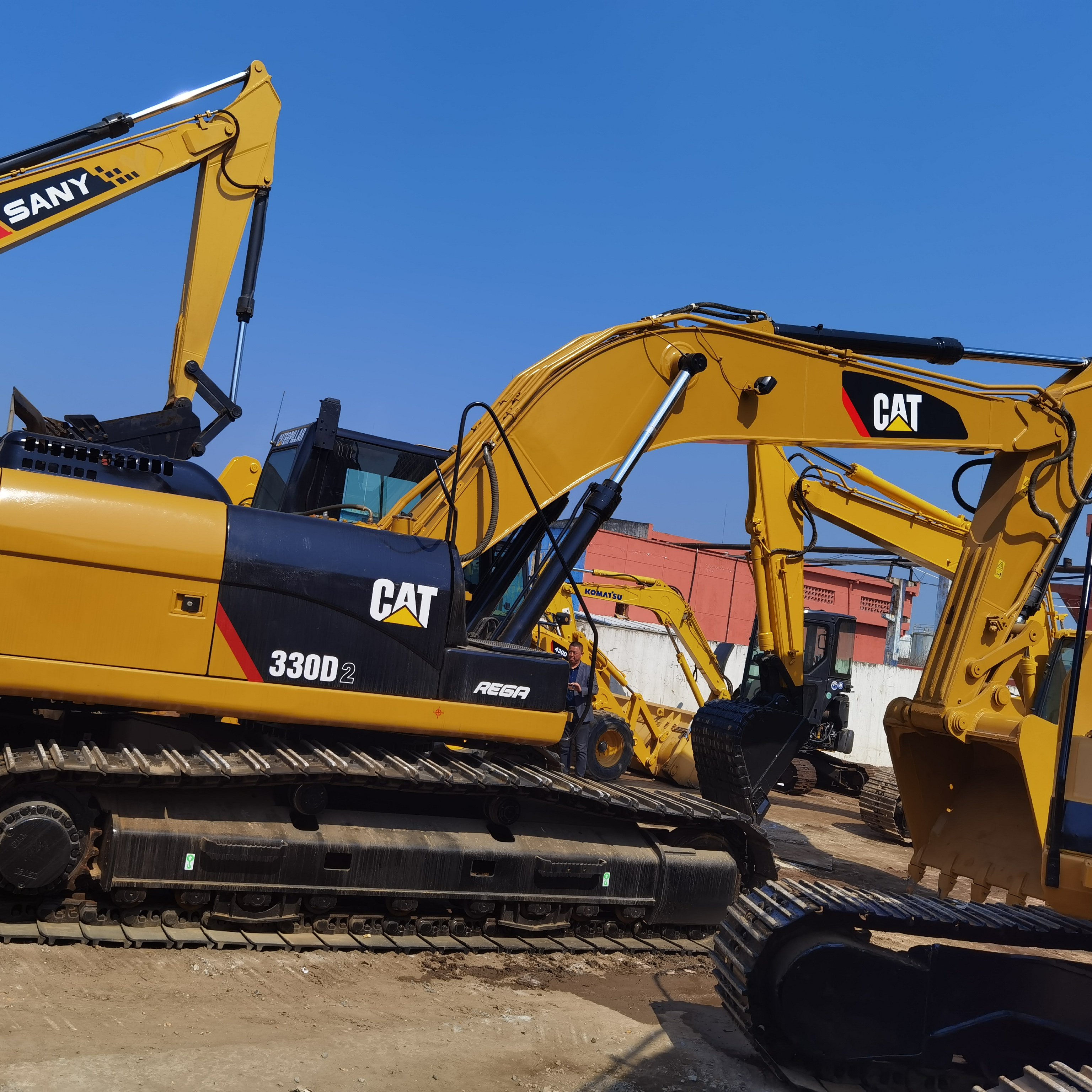 Good condition good price JAPAN 30 ton used caterpillar 329D 330d 336d 340d Excavator used cat 330d2 excavator