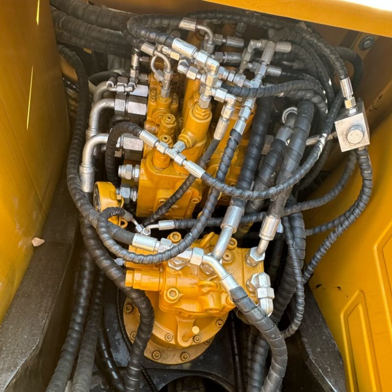 Used Excavator second-hand excavator/excavator/hook machine Sany SY135C Used Digger