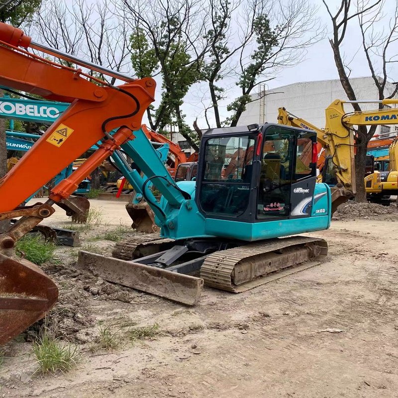 Best Performance Original Paint Japan Kobelco SK60 Excavator Kobelco Hydraulic Crawler Used Excavators
