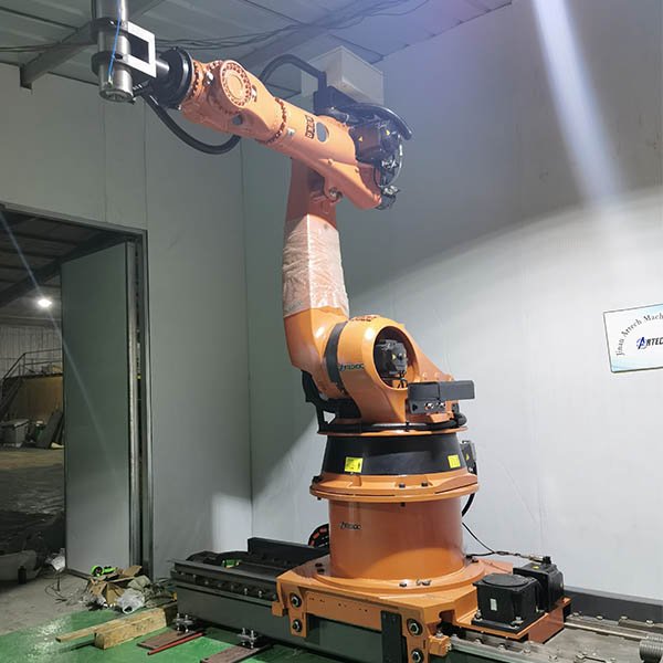 hot sale milling robot kuka 210 for wood mold milling and foam statue milling