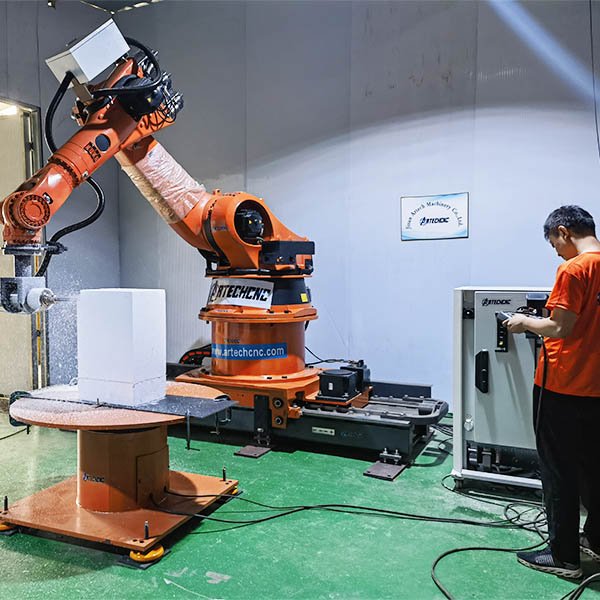 hot sale milling robot kuka 210 for wood mold milling and foam statue milling