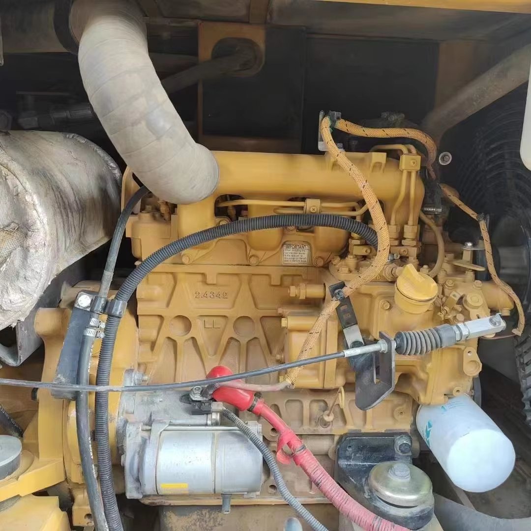 Japan Made Used Caterpillar 305.5 Mini Excavator 5 Tons Low Price Small Excavator Cat 305 305.5e