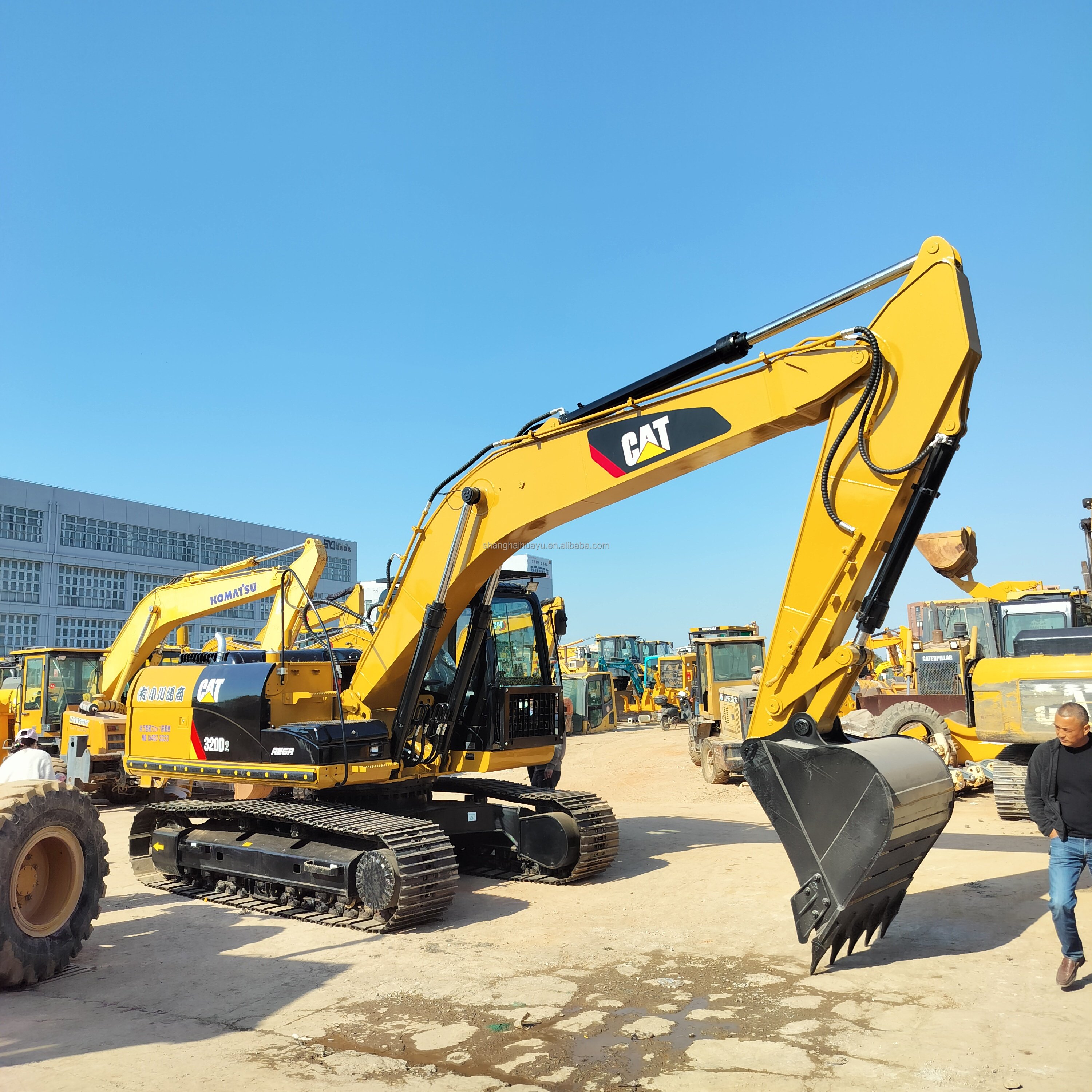 Used Caterpillar Brand 20 Ton 320 Cat Excavator CAT320D CAT320D2 Japan Made Second Hand Excavator Machine
