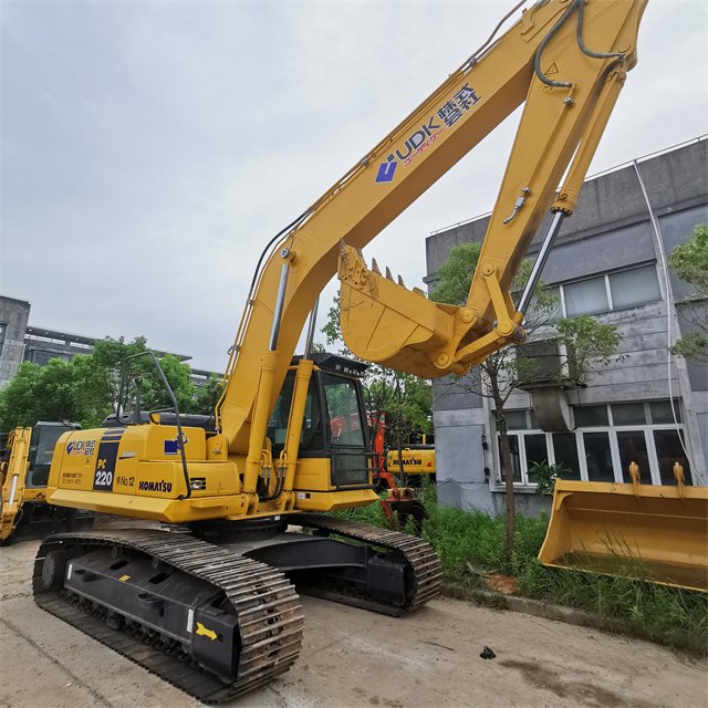 Original Japan Komatsu PC220 Excavator Komatsu Excavator In Low Price Used Komatsu Excavator For Hot Sale