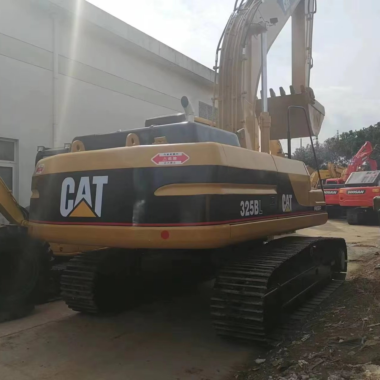 High Quality Used Caterpillar 325BL Mini Excavator Japan Original second-hand excavators Crawler Digger for Sale