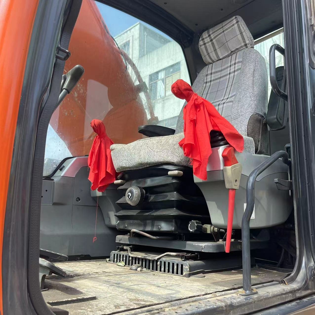 South Korea original Doosan used excavators dx300 dx300lc dx260 /low price 30 ton used doosan dx300 excavator for sale