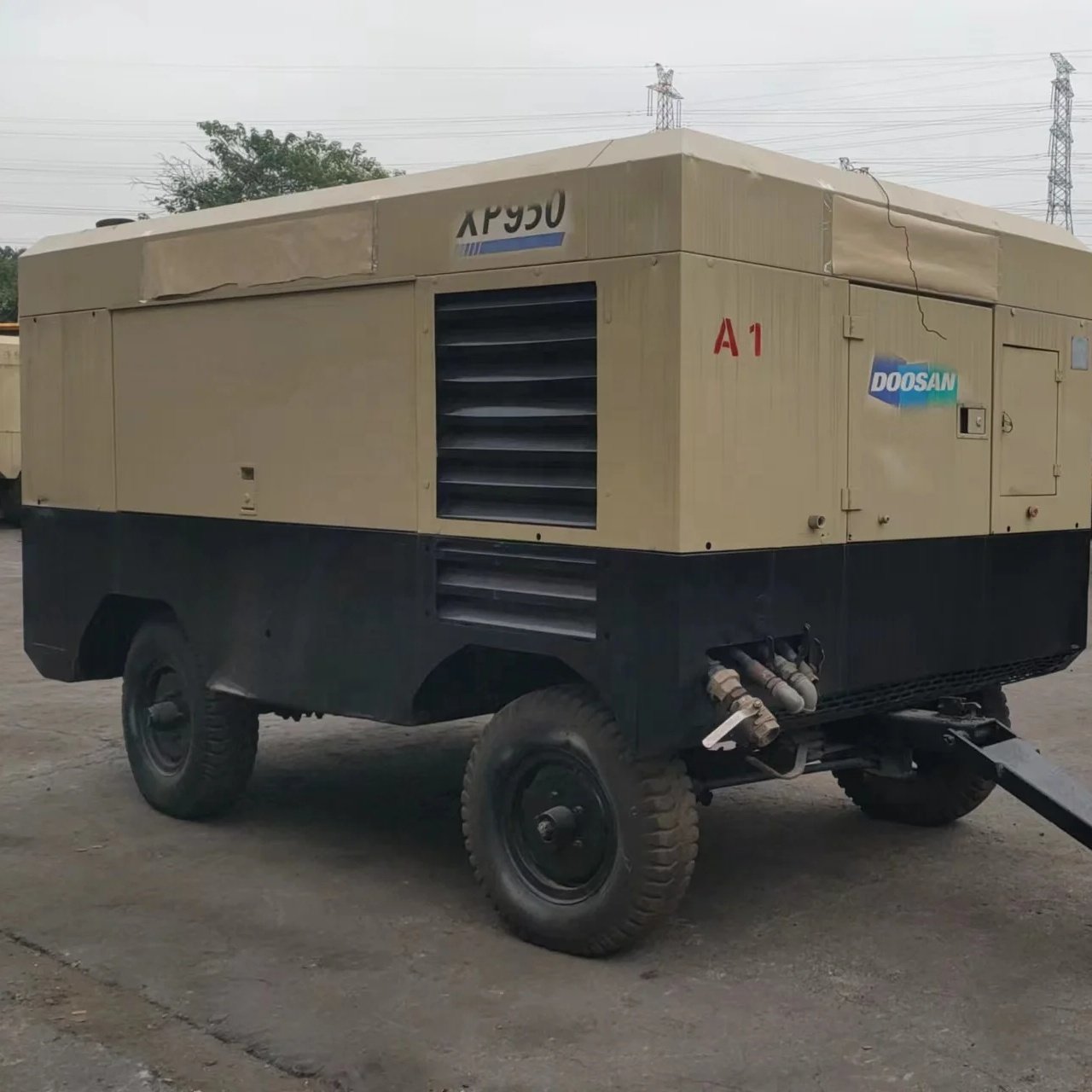 Good condition Ingersoll rand VHP750 diesel used air compressor used for sale