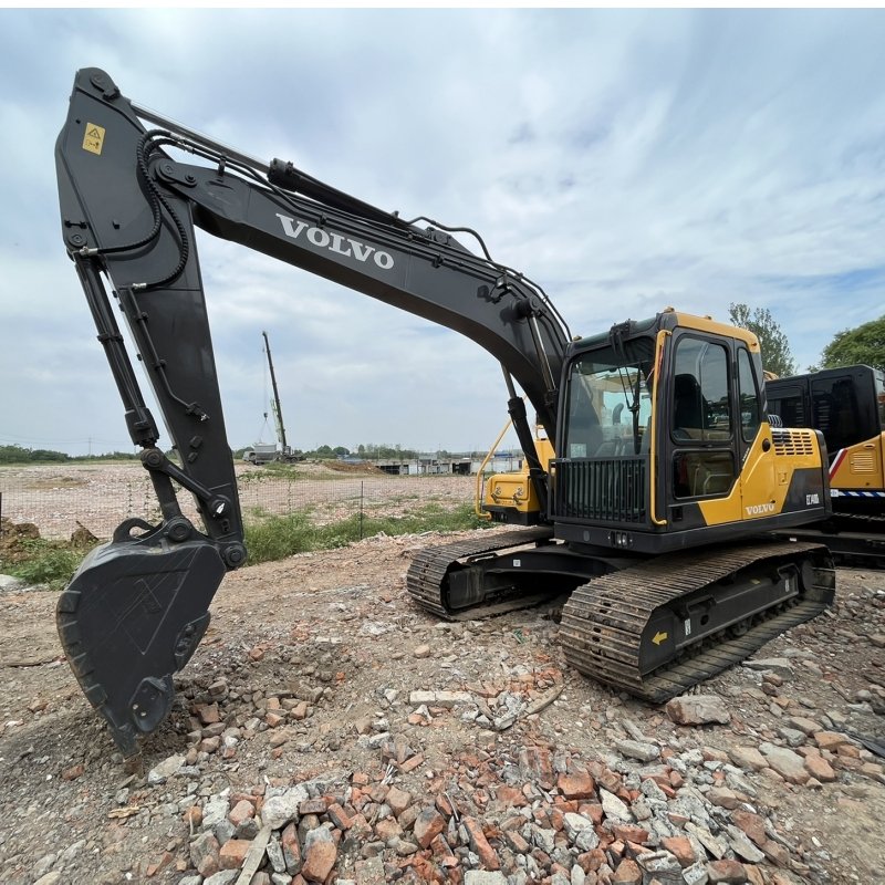 high quality low price good condition 90% new Sweden 14 ton crawler digger machine EPA used excavator volvo ec140 for sale