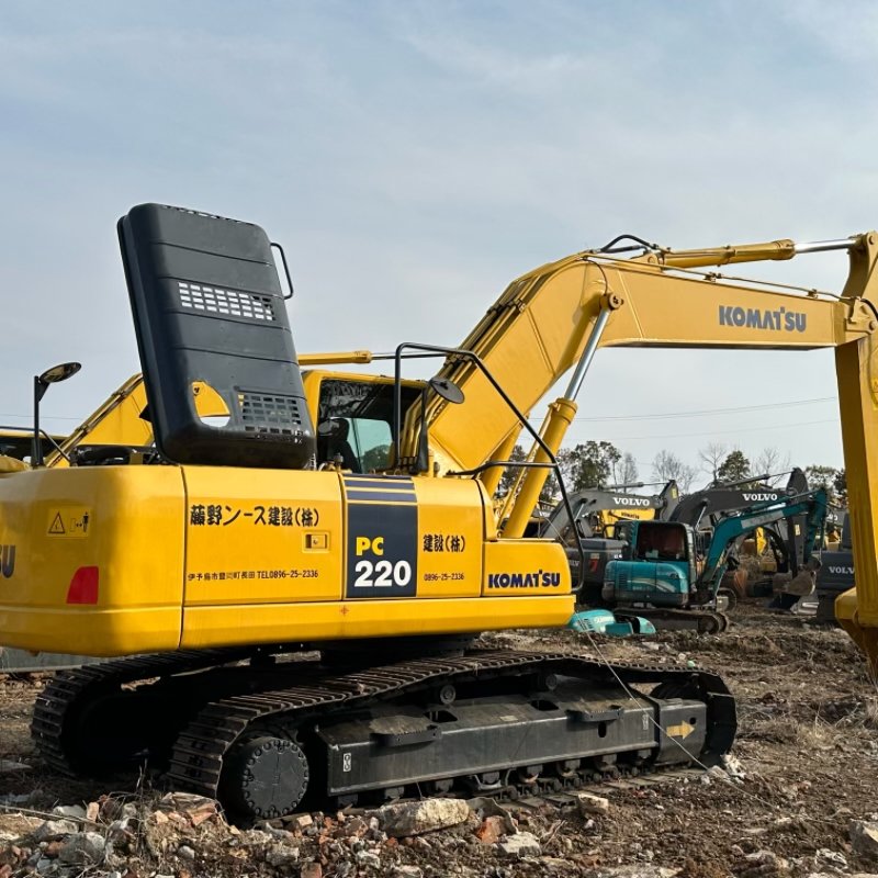 Komatsu pc220 excavator, second-hand excavator, reliable quality, guaranteed