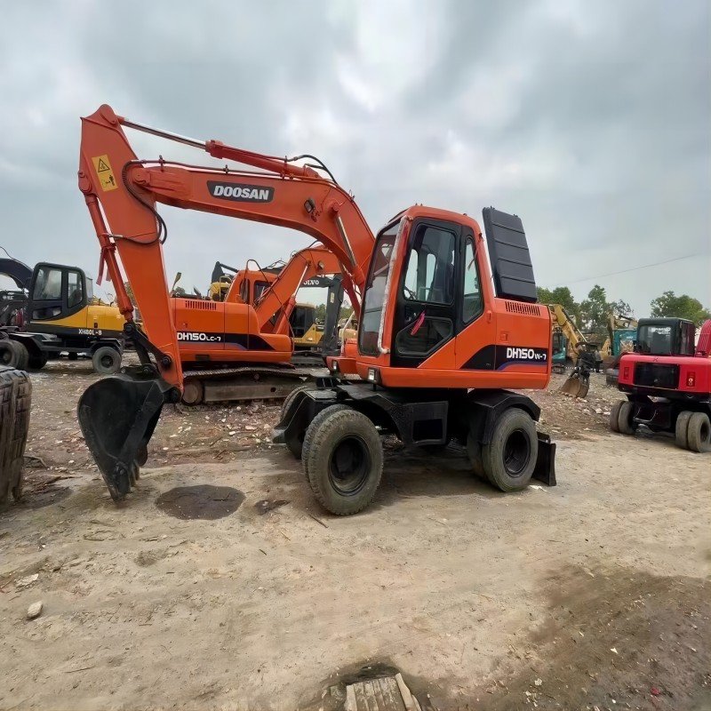 Excavator Korea 150LC Second Hand Dh150W-7 Doosan Used Dh150 Dh140 Dx140 Dx60W Wheel Excavator For Sale