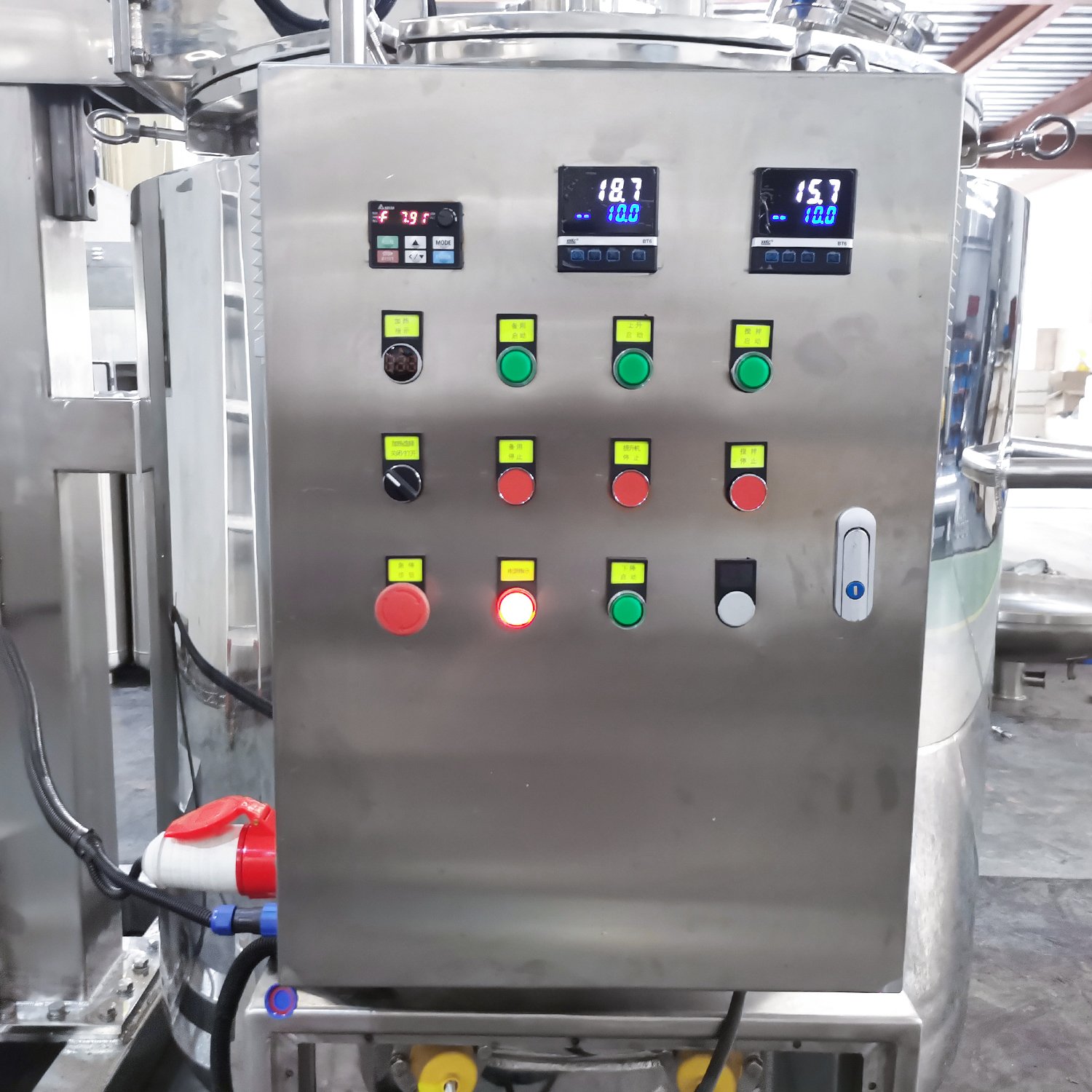 JHENTEN Manufacturing facility Movable liquid detergent making machine with brake casters
